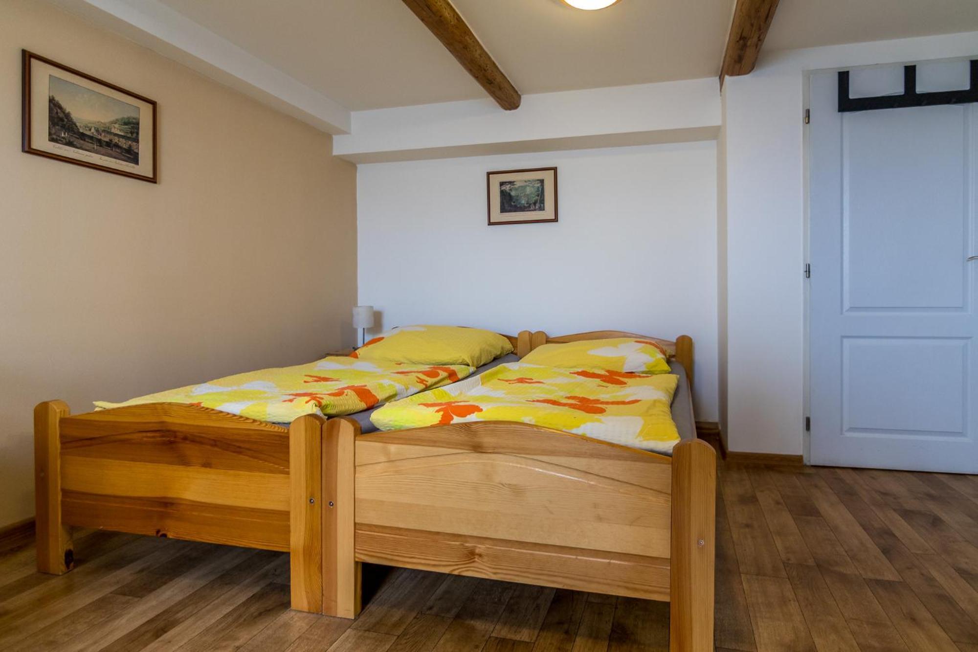 Toužim Penzion A Restaurace U Vladare מראה חיצוני תמונה