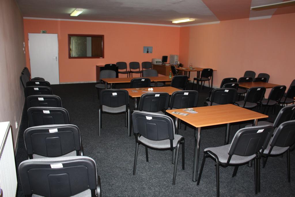 Toužim Penzion A Restaurace U Vladare מראה חיצוני תמונה